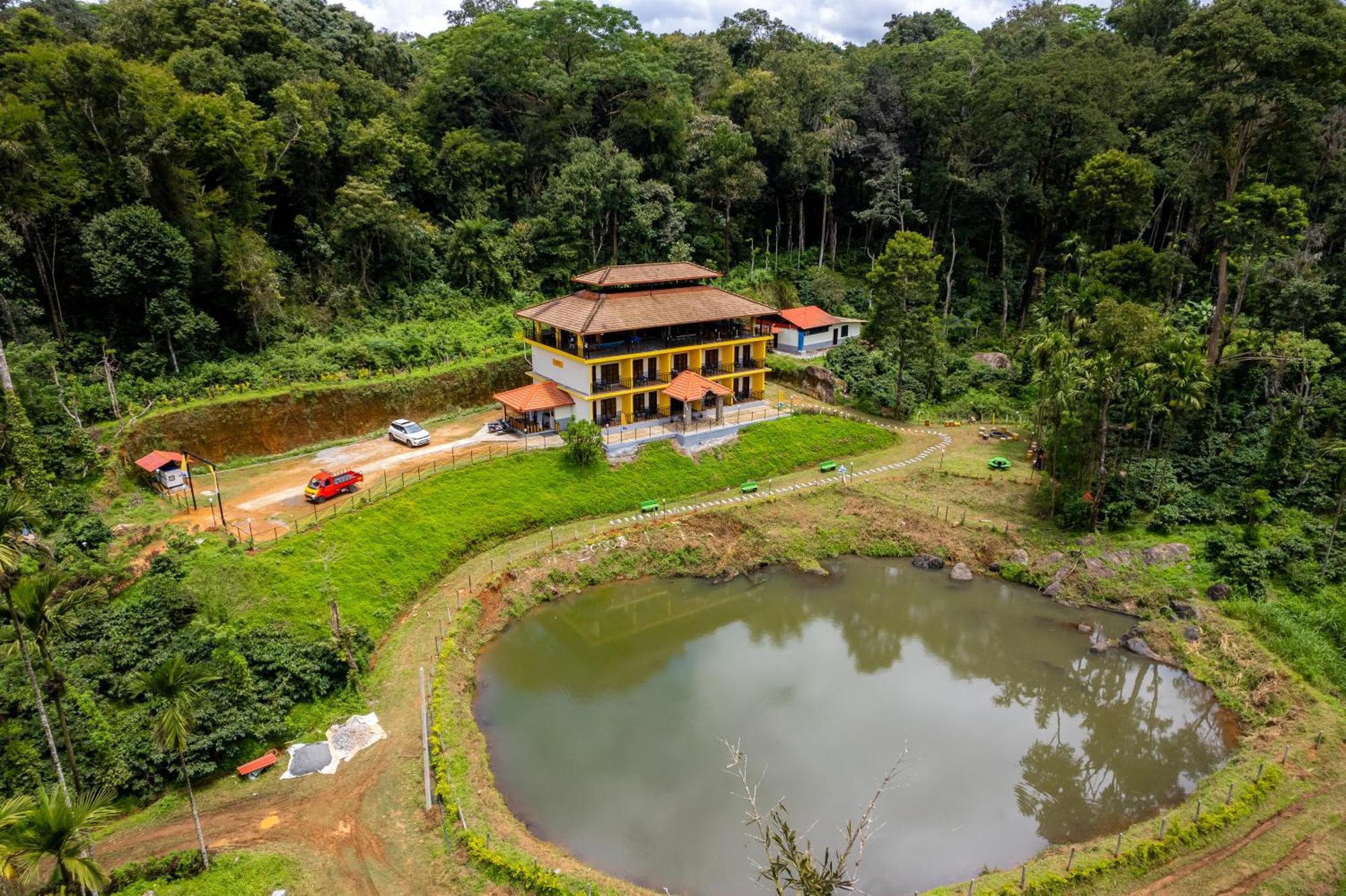The Hosteller Coorg Rainforest, Madikeri Esterno foto